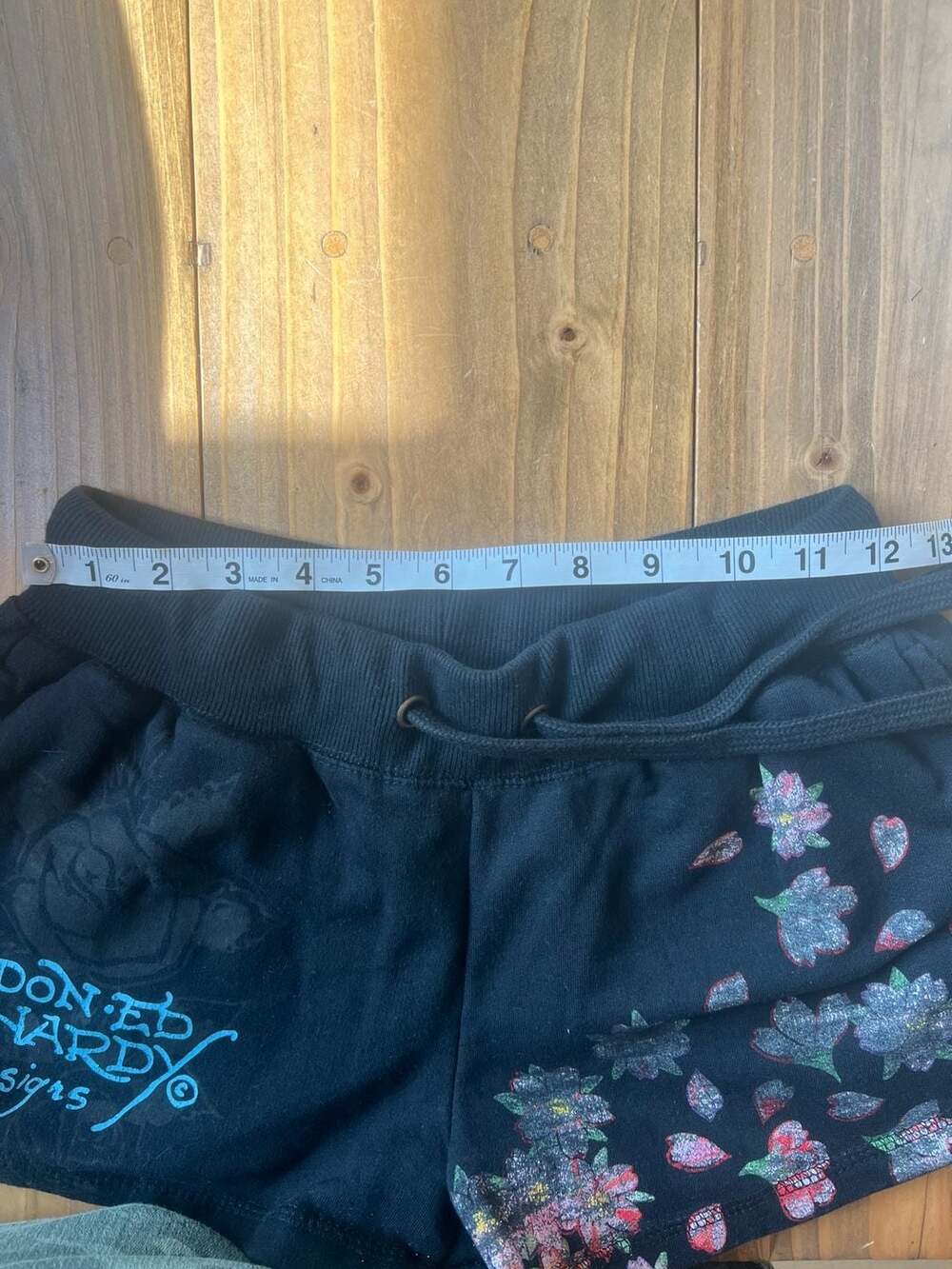 Ed Hardy Phoenix Y2K Black Fleece Sweat Shorts - Picture 6 of 8